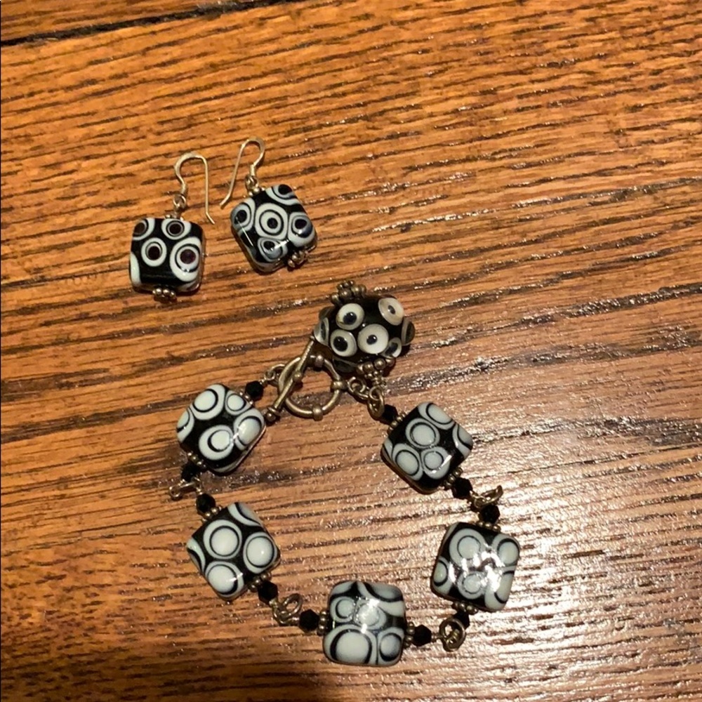 Handmade glass beaded bracelet and earrings